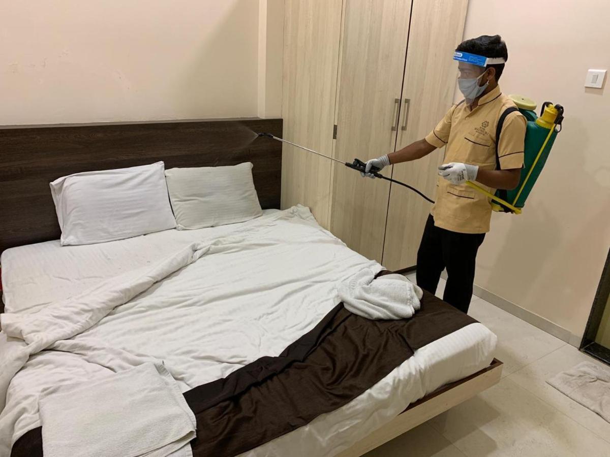 Hotel Madhuri Executive Kolhapur Esterno foto